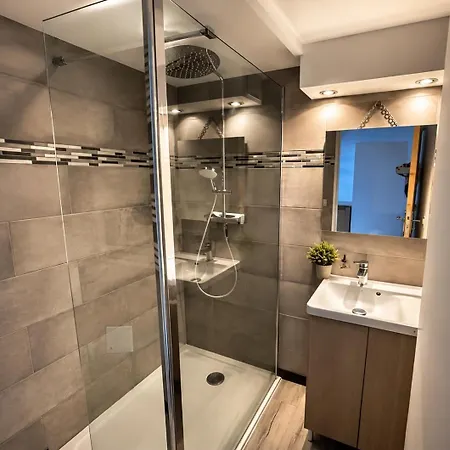 公寓 Renove Rare Au Centre Du Village Cap Esterel Separee -piscines Et Parking *